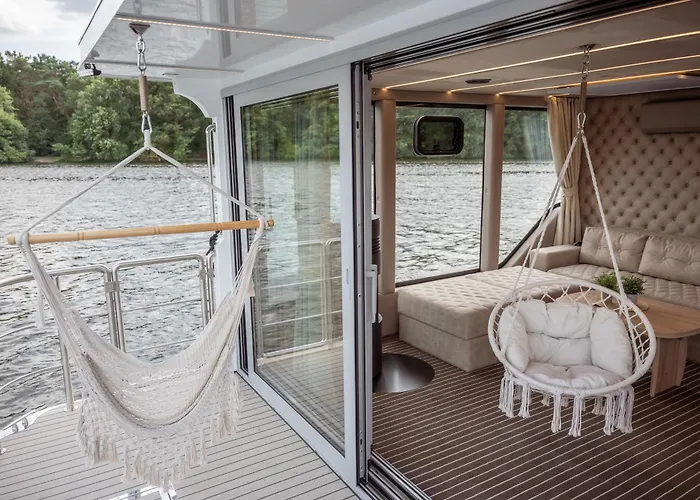 Nena Hausboot