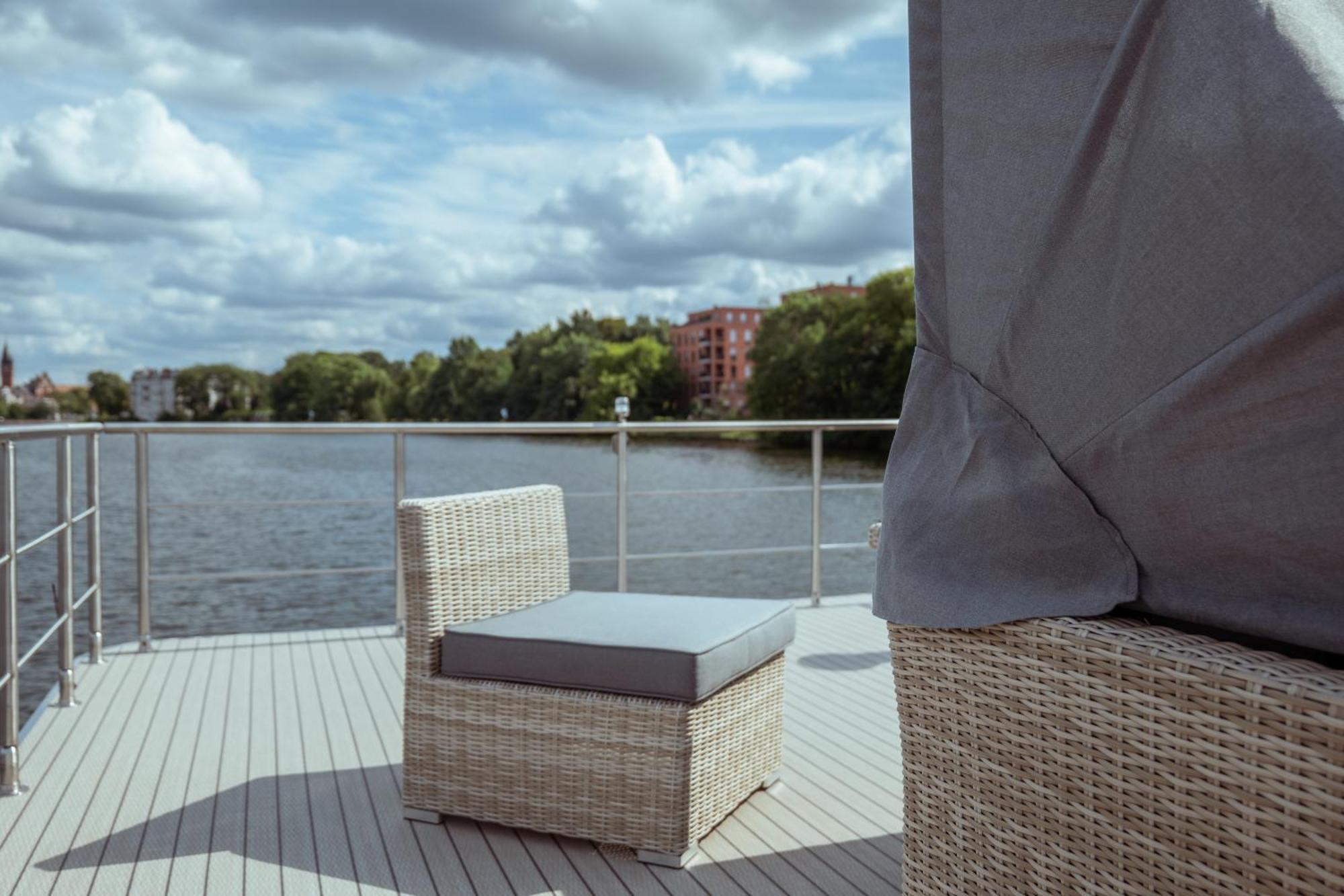 Ботель Nena Hausboot